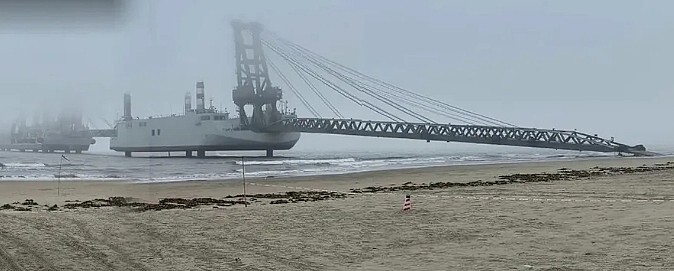 德媒：中國社群媒體流傳兩棲登陸艦照片 引發爭議