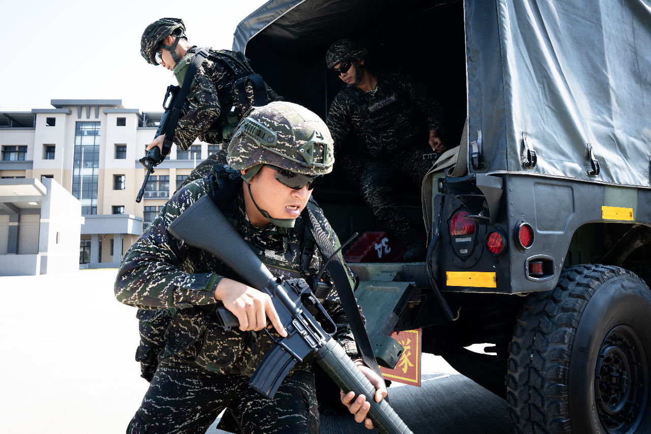 海陸轉型(一)／陸戰隊義務役「戒護營」成立  強化海軍機動防衛力