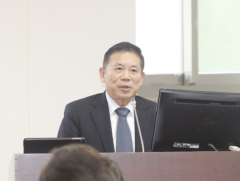 對等關稅今上路 劉鏡清：今年經濟成長率難保3％