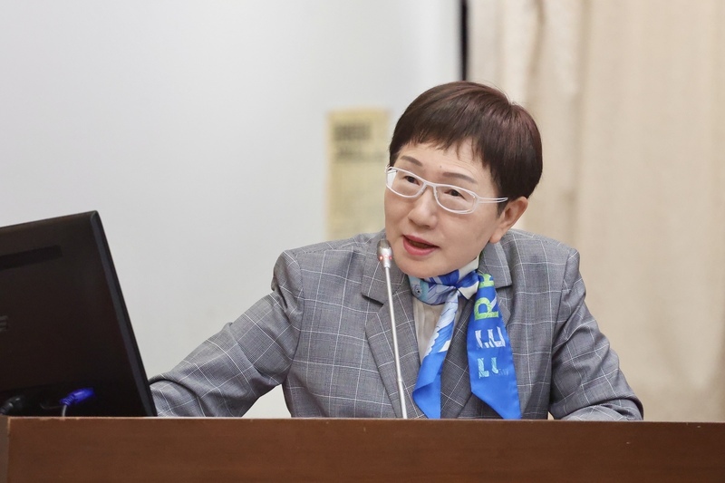 防中貨違規轉運來台 財部擬檢討未滿2000元小額包裹免稅措施