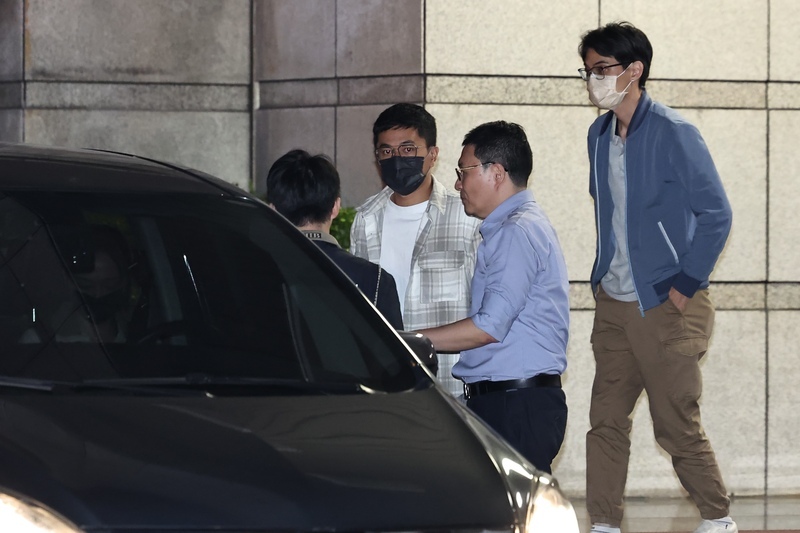 幽靈連署案  李孝亮等6被告交保限制出境出海