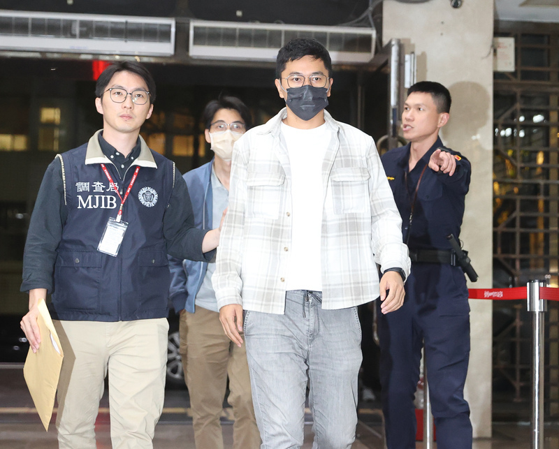 李孝亮疑涉幽靈連署案  列被告身分移送北檢