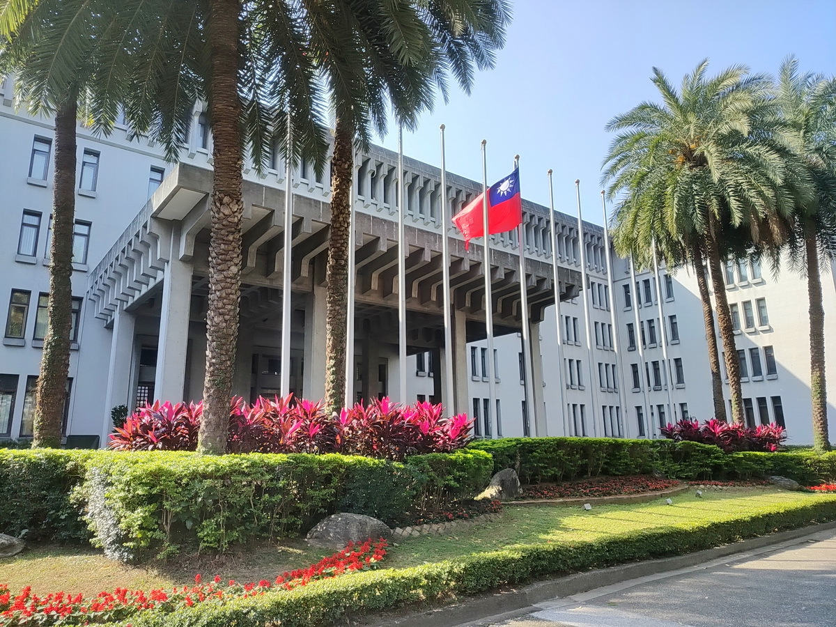 罷團領銜人宋建樑比納粹手勢 外交部嚴正譴責 籲國人理解其歷史傷痛