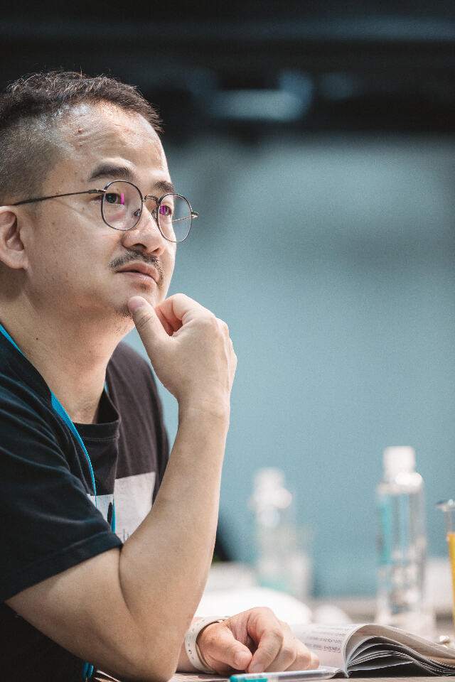 用建築擁抱山林，打造一座與自然共生的避難所