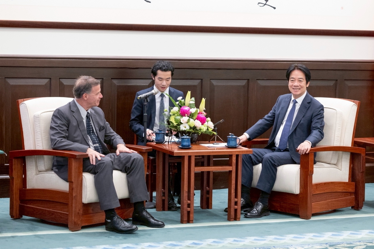 接見美軍印太前司令阿奎利諾 總統：持續提升台灣自我防衛能力