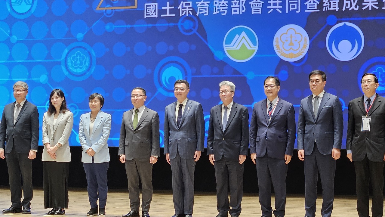環境破壞零容忍 卓揆：嚴查嚴辦 戰勝不法集團