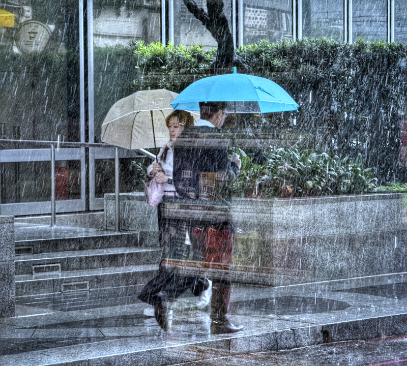 鋒面影響防豪大雨 北、東降溫早晚多添衣物