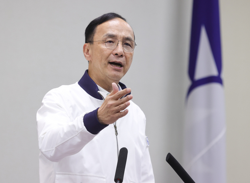 操弄納粹政治符碼是對歷史無感或無知:從新竹光復中學到朱立倫