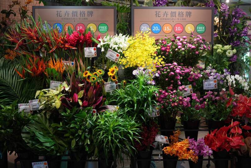 屏東農業物產館花卉展 母親節DIY配花