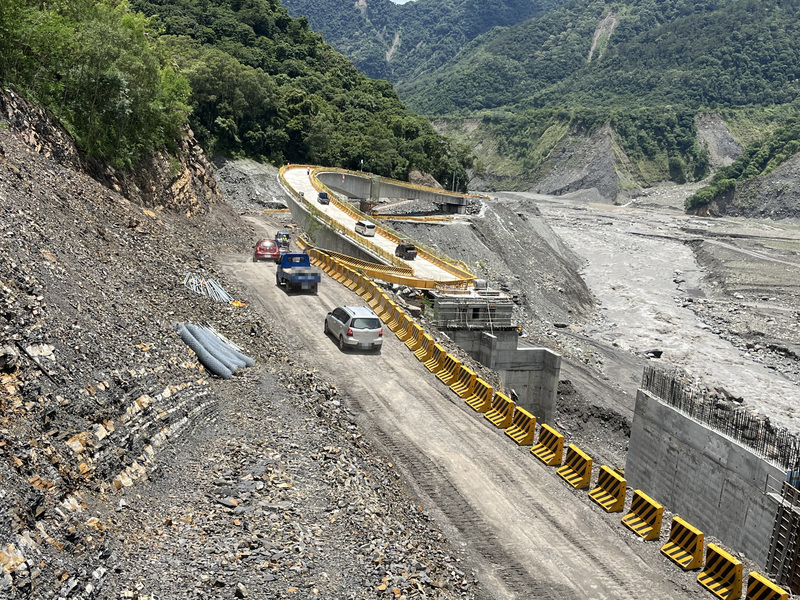 明霸克露橋備災通道開放  桃源區3里恢復聯外交通