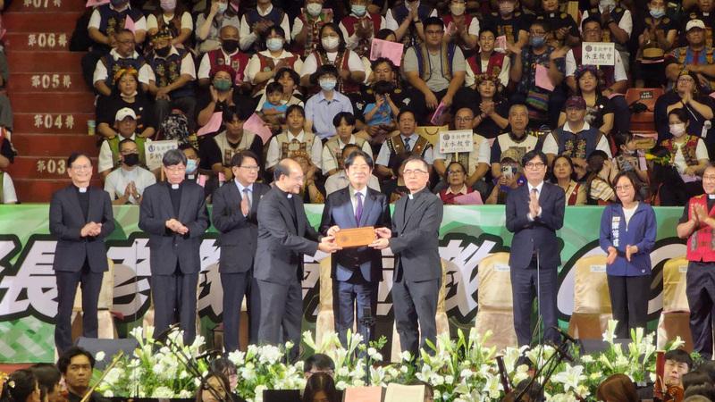 賴總統出席長老教會宣教160週年禮拜 引用聖經傳道書籲團結合作