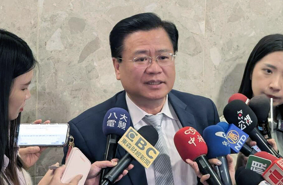 總統府邀在野黨共商國是 許舒博：不能只談中共 更應談經濟